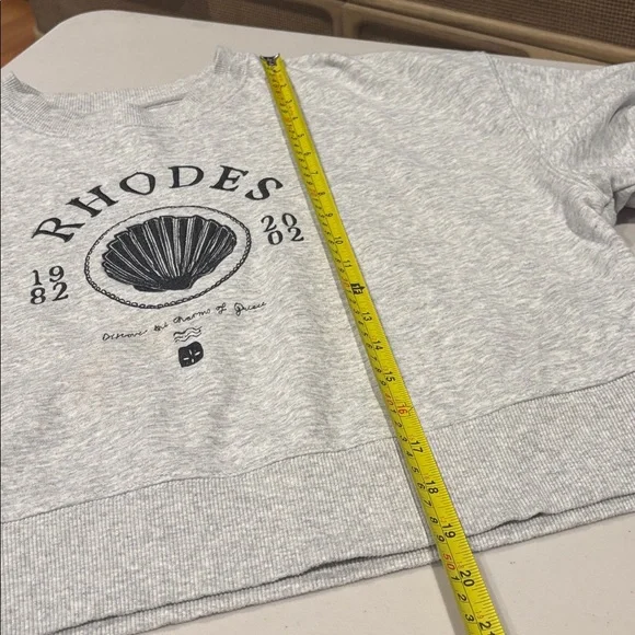 Cotton On - Women's Rhodes Graphic Boxy Crew Sweatshirt. Size Large. Grey. - Picture 16 of 16